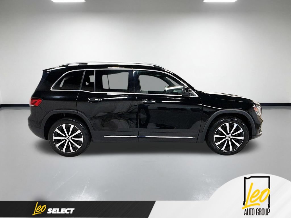 Used 2021 Mercedes-Benz GLB 250 4MATIC w/ Premium Package image 6