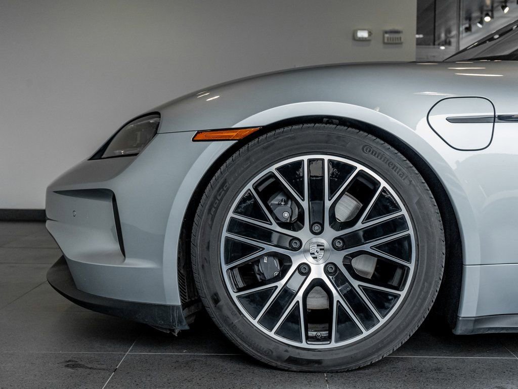 Certified 2025 Porsche Taycan image 11