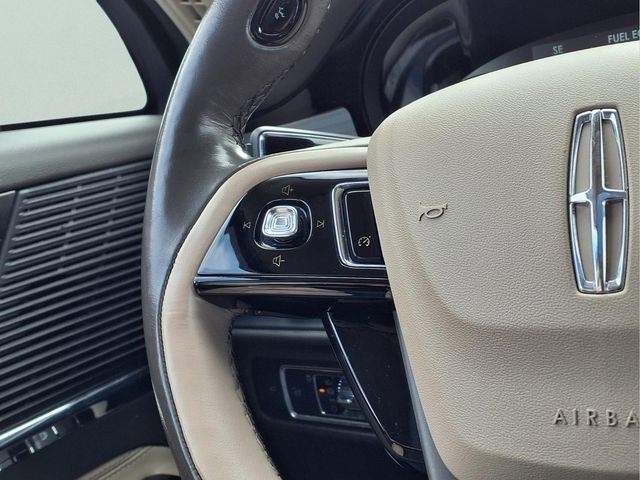 Used 2022 Lincoln Corsair AWD w/ Premium Package image 30