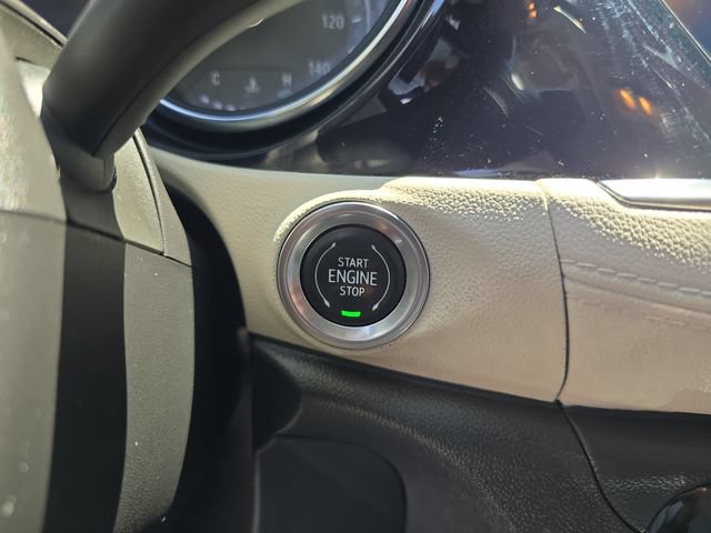 Certified 2022 Buick Encore GX Essence w/ Advanced Technology Package FWD image 28