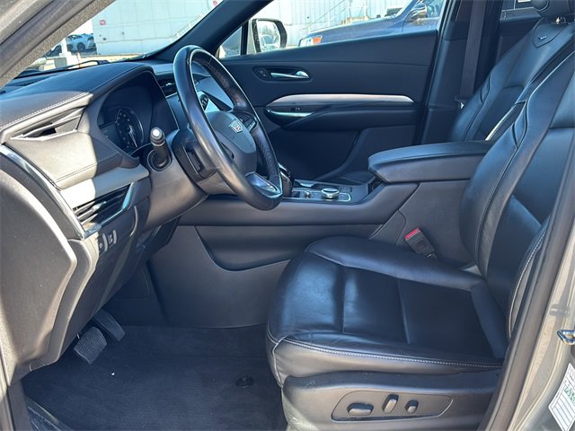 Used 2023 Cadillac XT4 Premium Luxury image 18