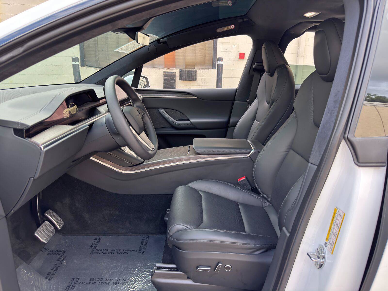 Used 2023 Tesla Model X AWD/4WD image 17