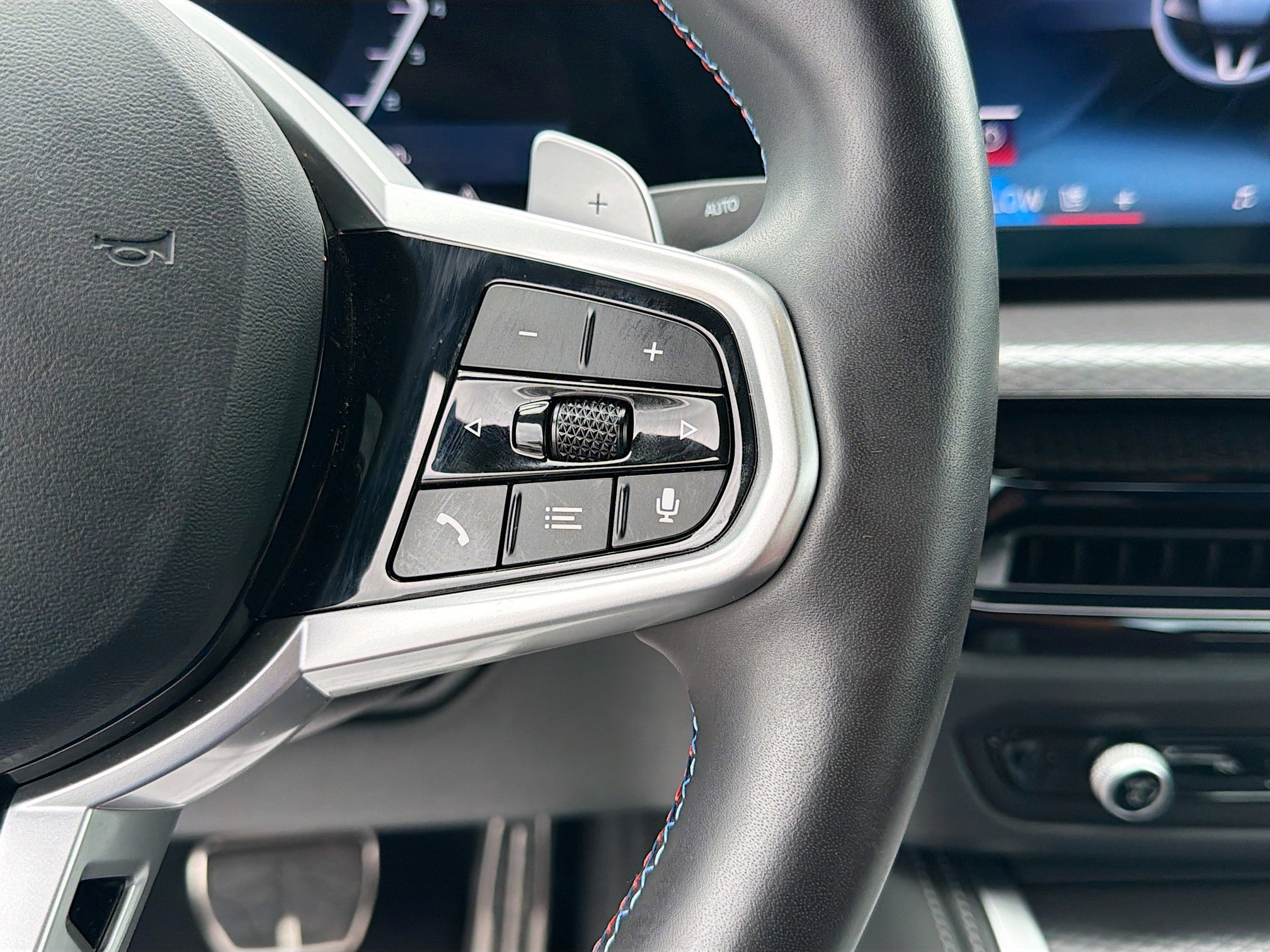 Used 2026 BMW M440i Coupe image 38