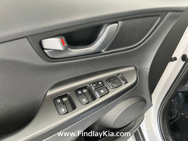 Used 2022 Hyundai Kona SE FWD image 14