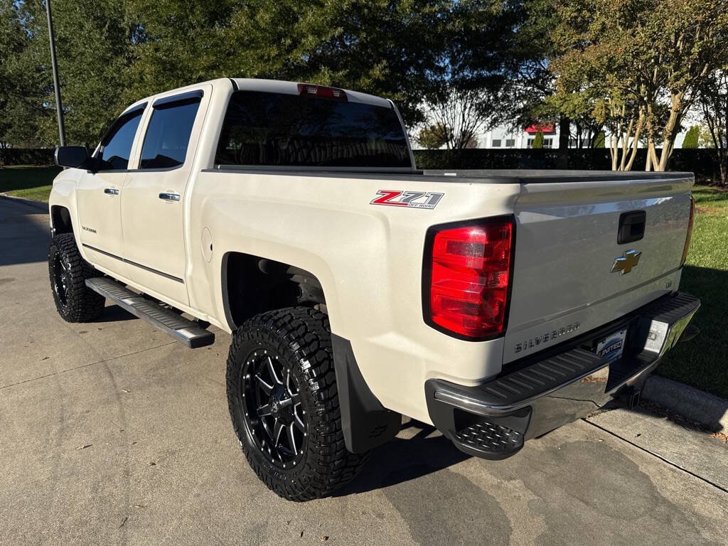 Used 2014 Chevrolet Silverado 1500 LTZ AWD/4WD image 6