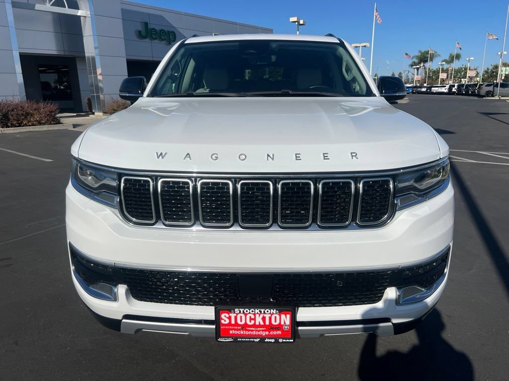 Used 2024 Jeep Wagoneer Series II w/ Flexible Seating Group RWD image 7