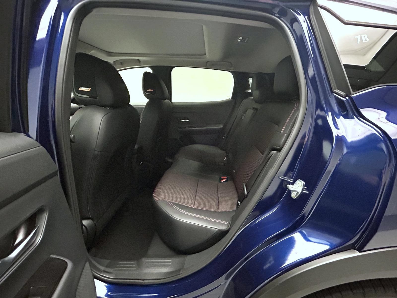 New 2026 Nissan Kicks SR w/ SR Premium Package AWD/4WD image 11