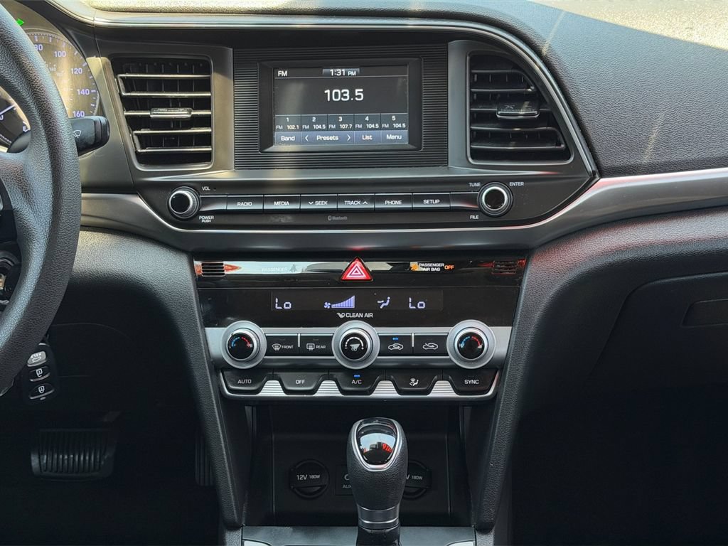 Used 2020 Hyundai Elantra SE w/ Cargo Package (C1) FWD image 16