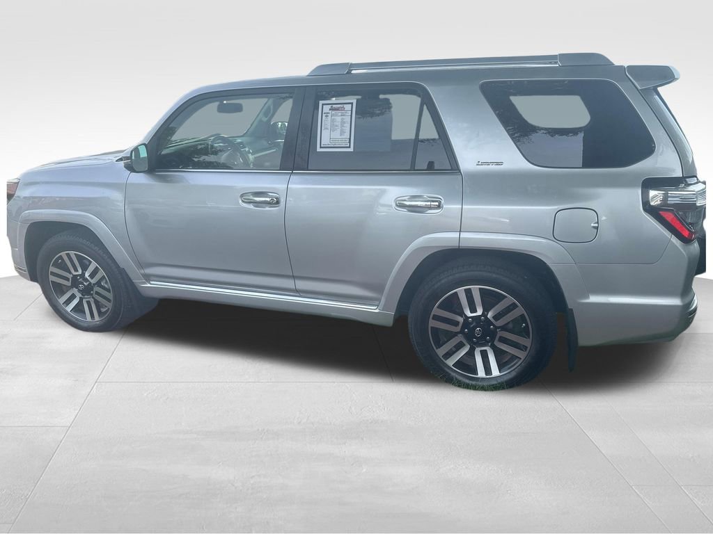 Used 2016 Toyota 4Runner Limited AWD/4WD image 15