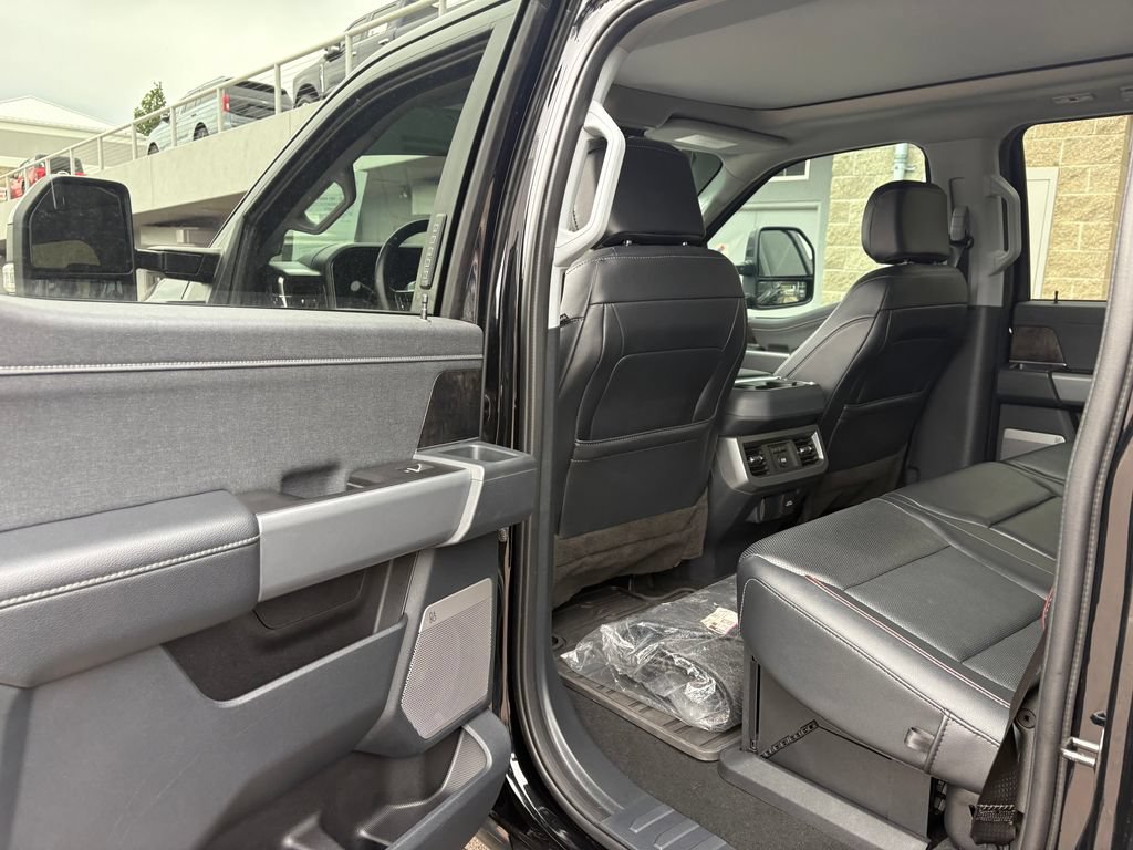 Certified 2023 Ford F350 Lariat w/ Tremor Off-Road Package AWD/4WD image 27