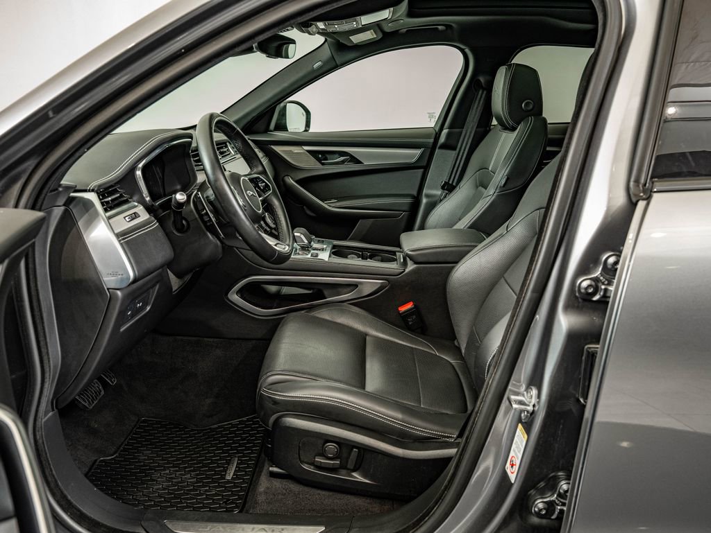 Certified 2025 Jaguar F-PACE R-Dynamic S AWD/4WD image 29