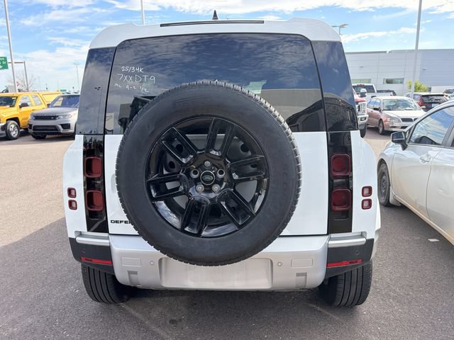 Used 2025 Land Rover Defender 110 S AWD/4WD image 9