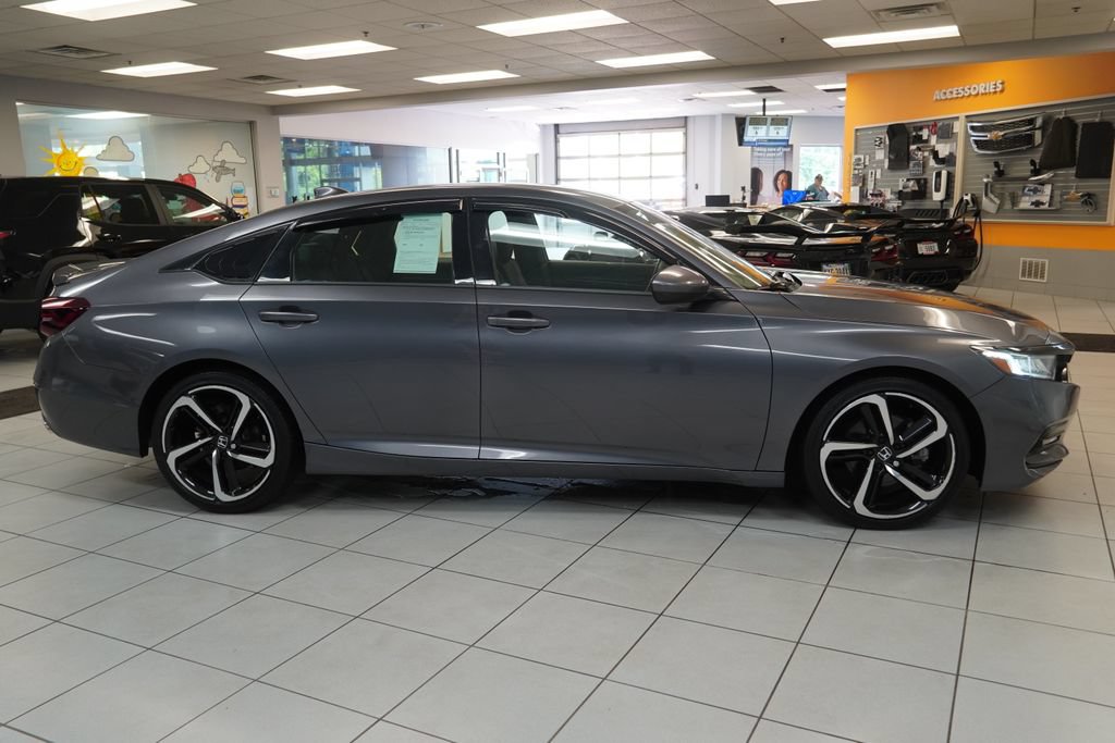 Used 2018 Honda Accord Sport image 12