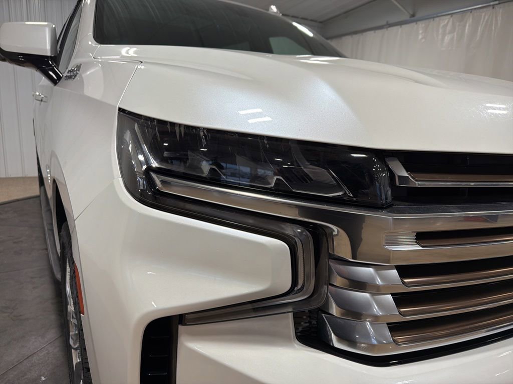 Used 2021 Chevrolet Suburban High Country AWD/4WD image 13