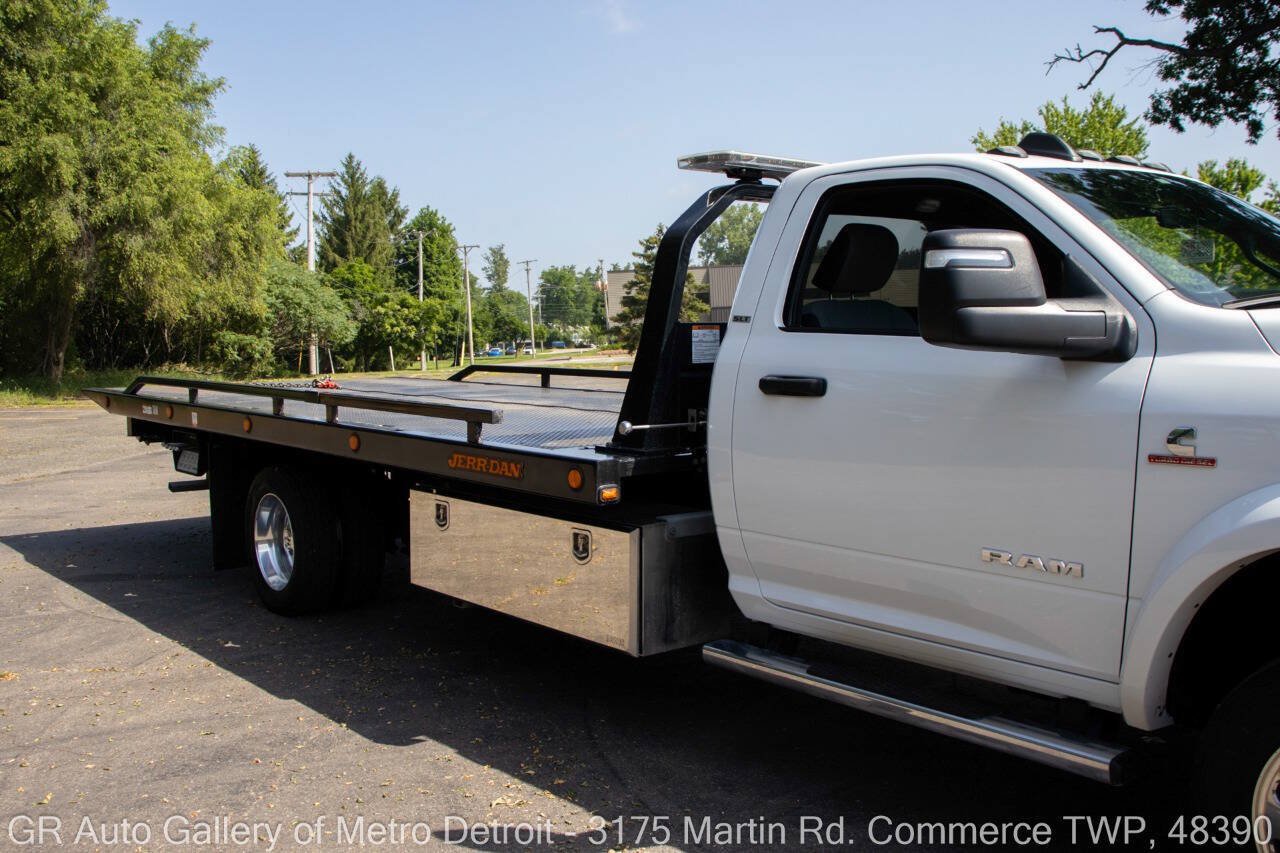 Used 2024 RAM 5500 SLT w/ Quick Order Package 2YG SLT AWD/4WD image 22