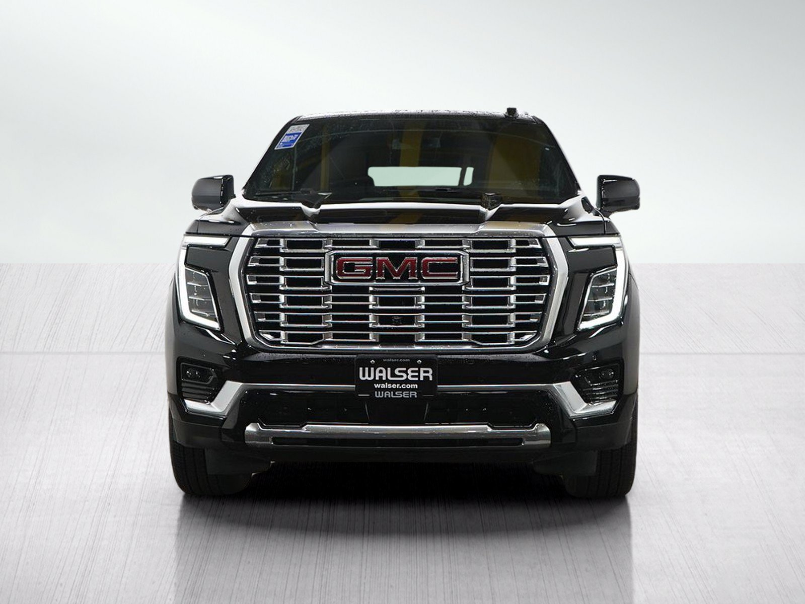 Used 2025 GMC Yukon Denali w/ Sun & Power Step Package AWD/4WD image 8