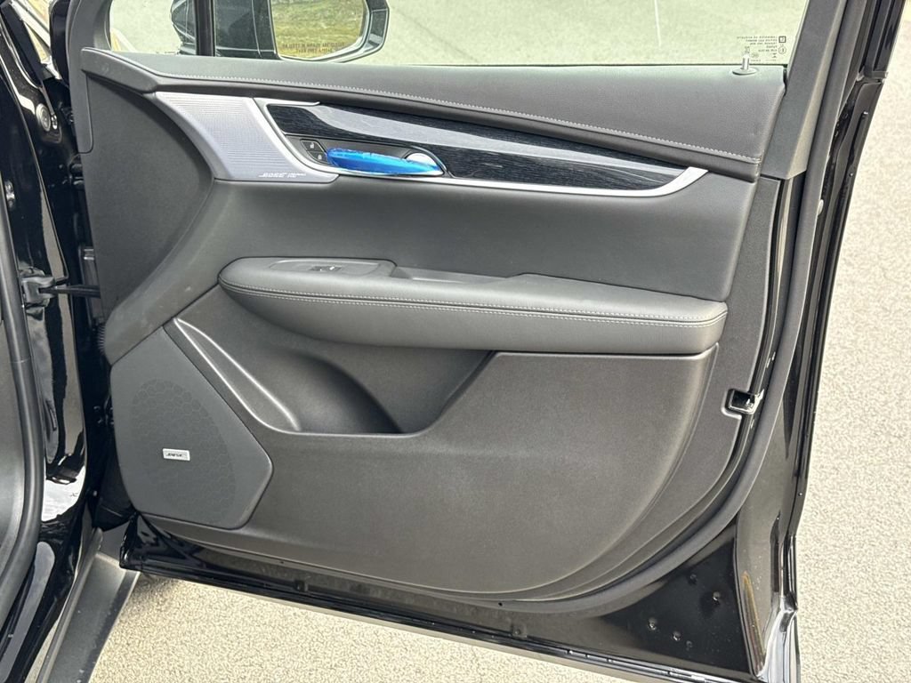 New 2026 Cadillac XT5 Premium Luxury w/ Driver Assist Package FWD image 8