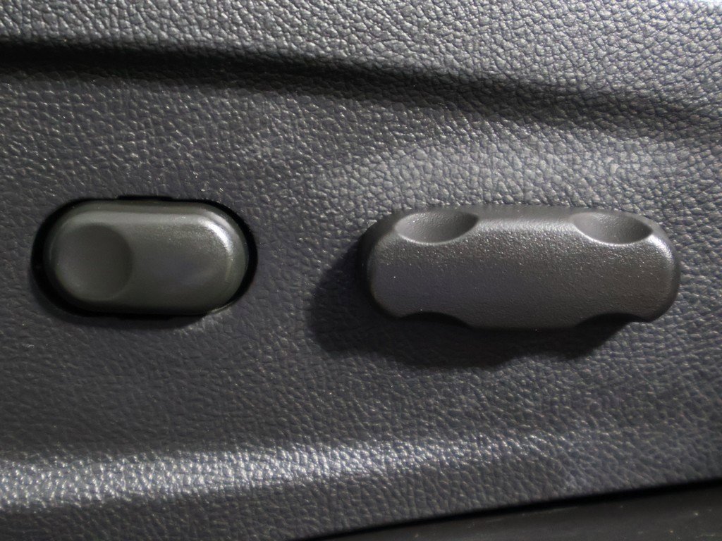 Used 2019 Buick Encore Preferred image 24