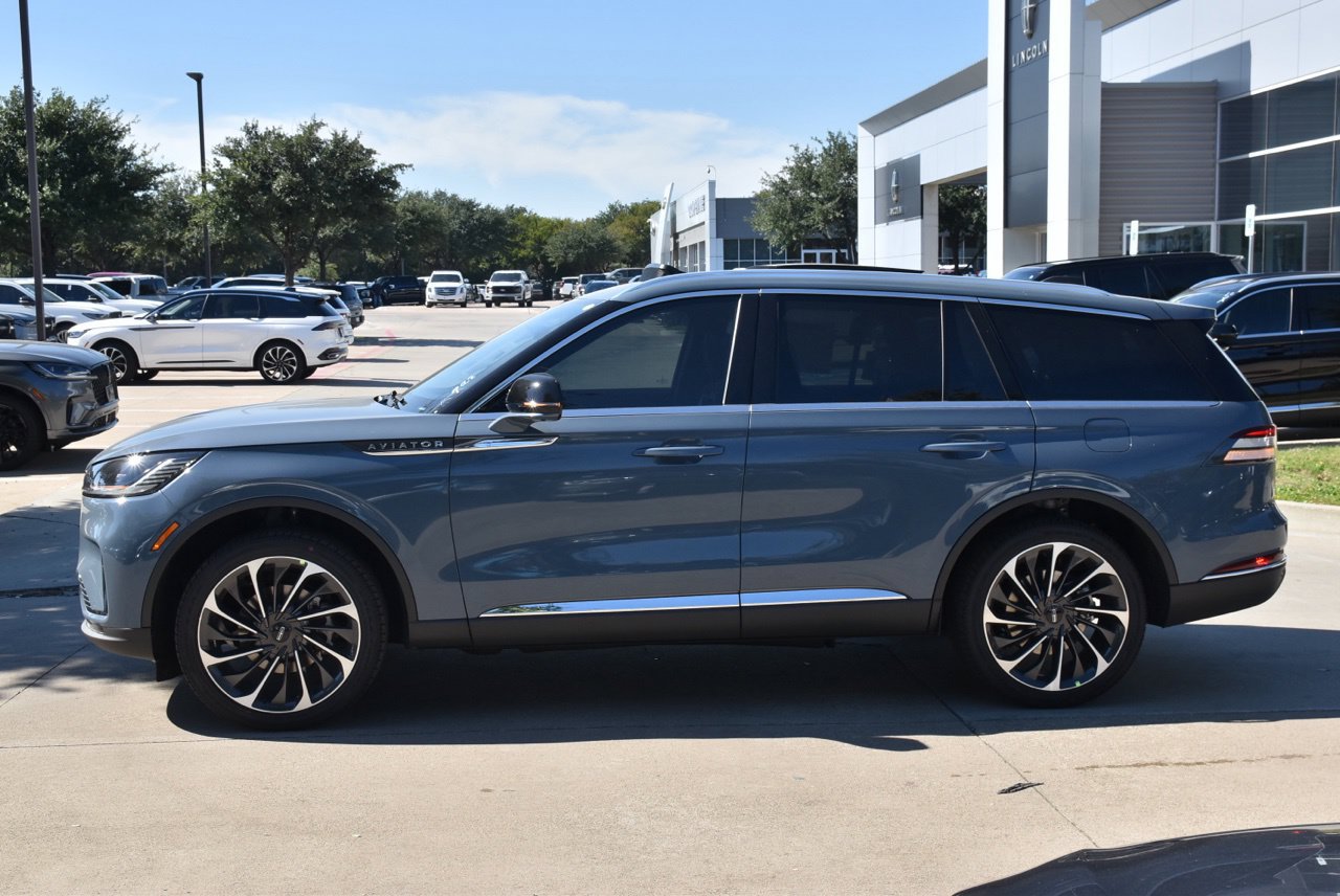 New 2027 Lincoln Aviator Reserve AWD/4WD image 11