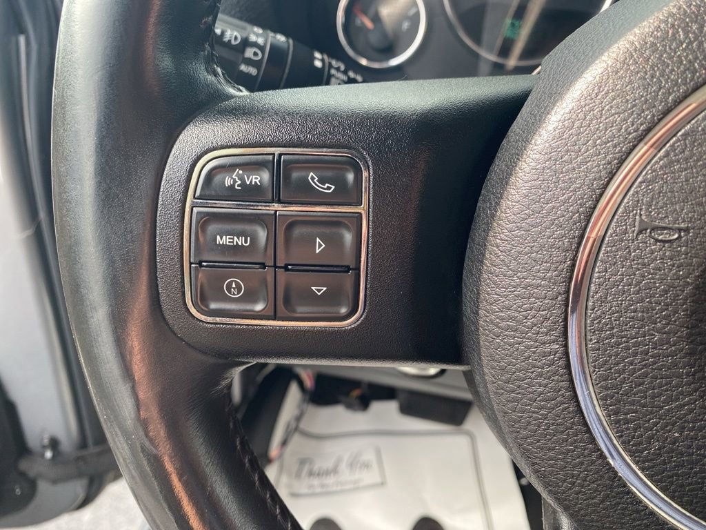 Used 2013 Jeep Wrangler Unlimited Rubicon w/ Connectivity Group AWD/4WD image 13