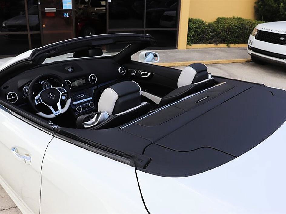 Used 2015 Mercedes-Benz SL 550 image 24