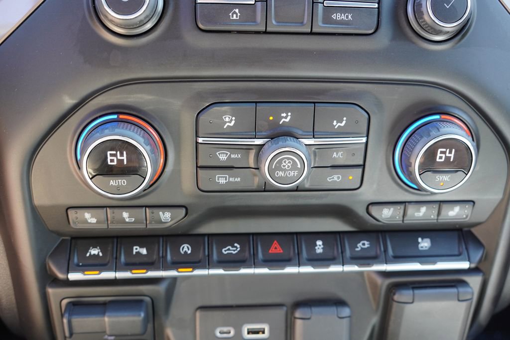 Certified 2021 Chevrolet Silverado 1500 High Country w/ Technology Package AWD/4WD image 30