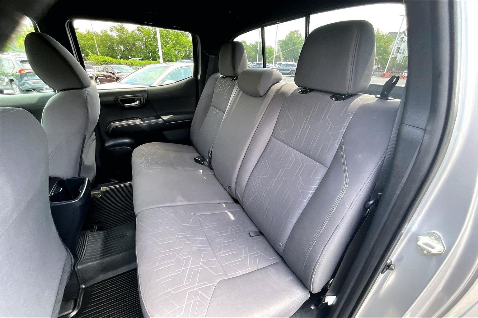 Used 2018 Toyota Tacoma TRD Sport AWD/4WD image 23