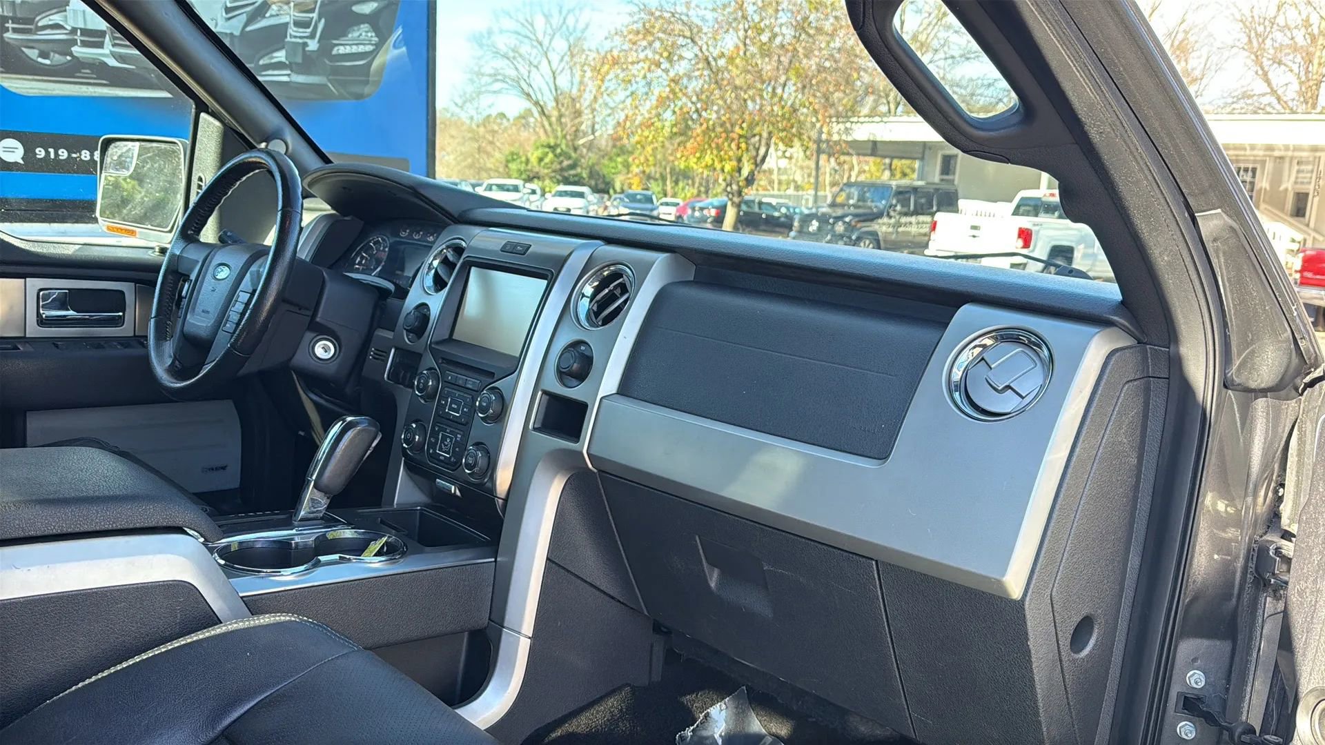 Used 2014 Ford F150 FX4 w/ Equipment Group 402A Luxury image 24