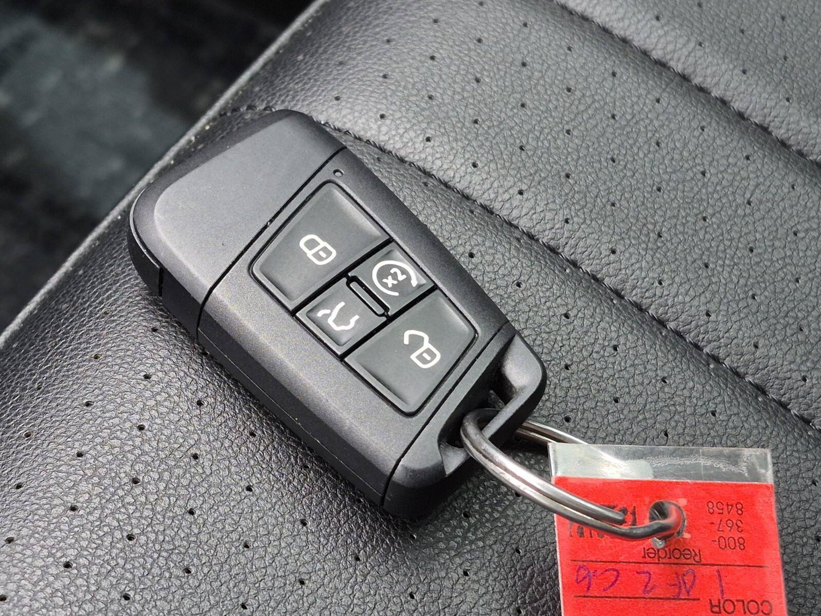 Used 2023 Volkswagen Tiguan SE FWD image 33