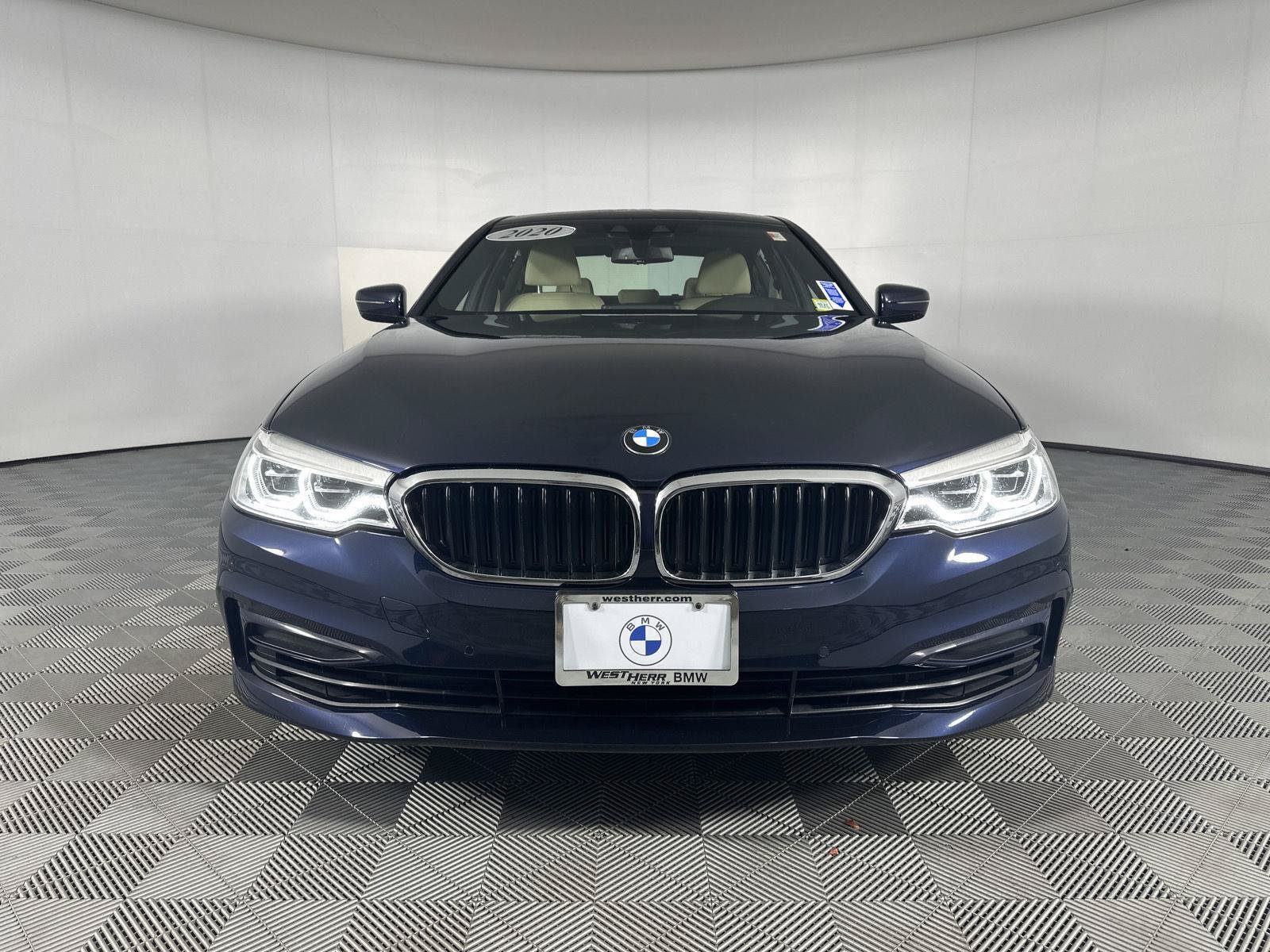Used 2020 BMW 540i xDrive w/ Executive Package AWD/4WD image 3