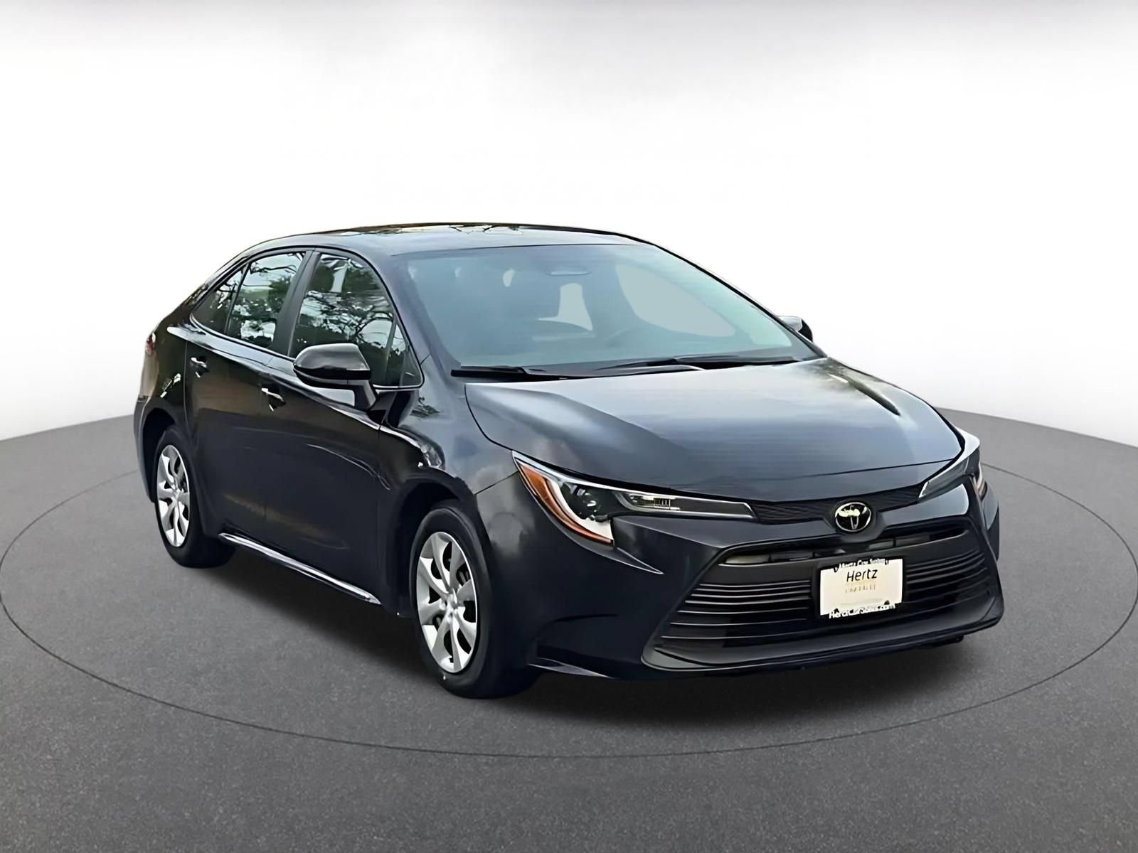 Used 2025 Toyota Corolla LE FWD image 3