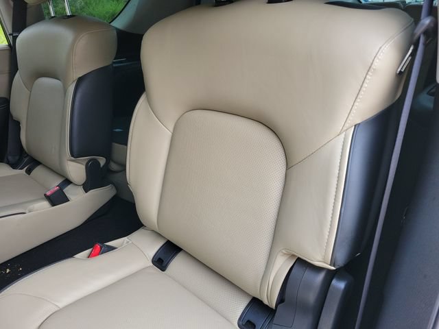 Used 2023 INFINITI QX80 Premium Select w/ Cargo Package RWD image 18