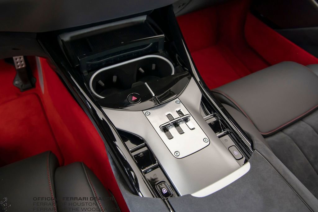 Used 2026 Ferrari Purosangue AWD/4WD image 16