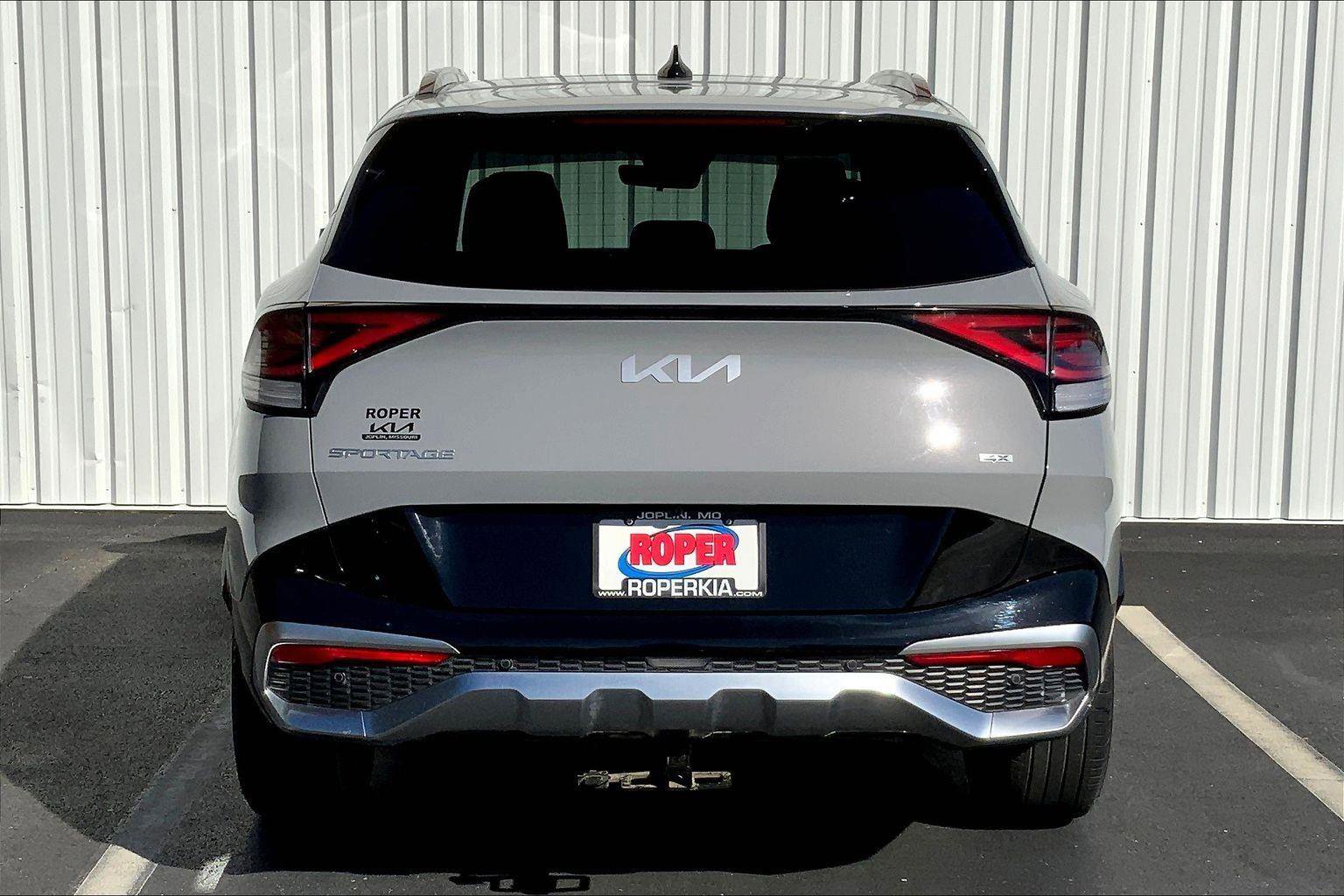 Used 2024 Kia Sportage SX image 4