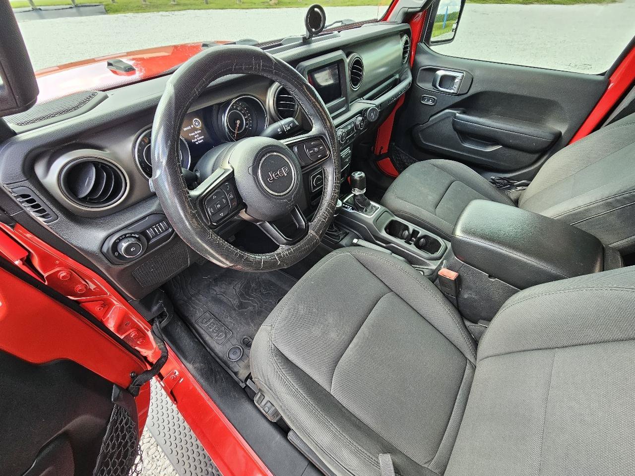 Used 2019 Jeep Wrangler Sport AWD/4WD image 16