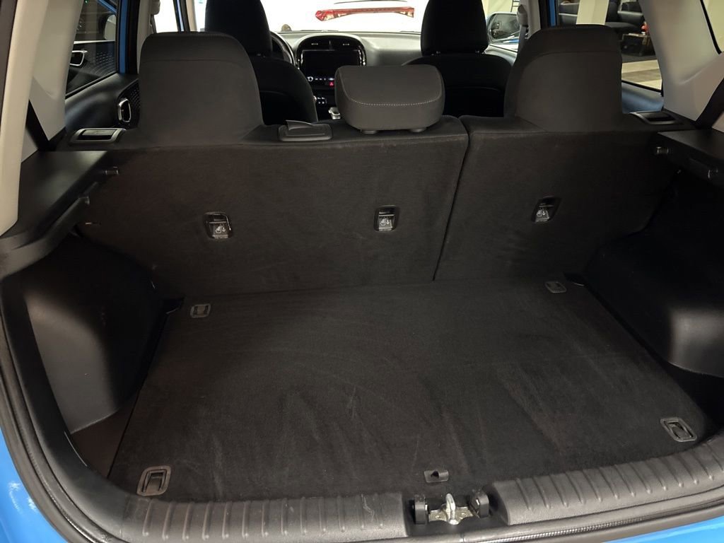 Used 2023 Kia Soul EX image 30