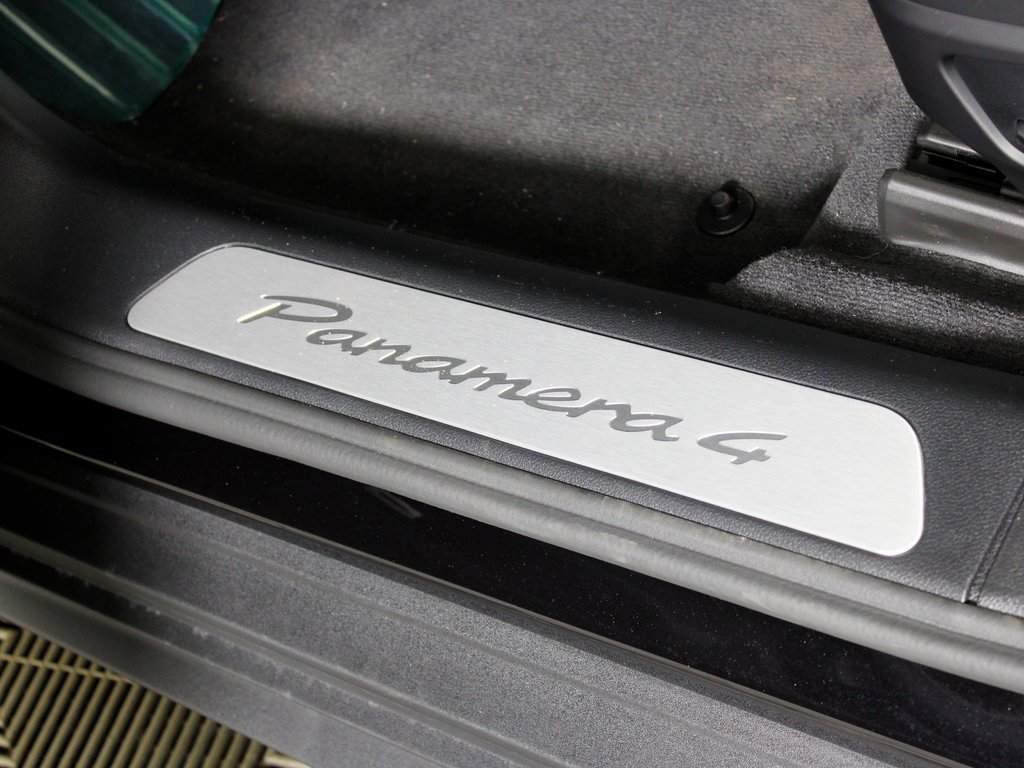 New 2026 Porsche Panamera 4 image 17