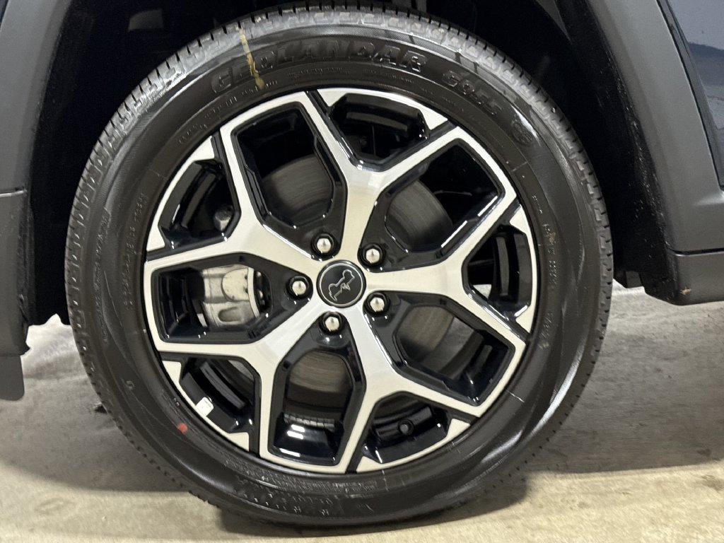 New 2026 Jeep Compass Limited AWD/4WD image 25