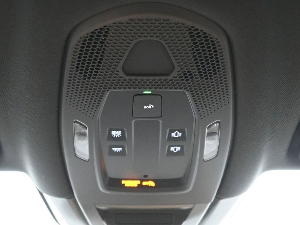 New 2026 Porsche Cayenne S image 25