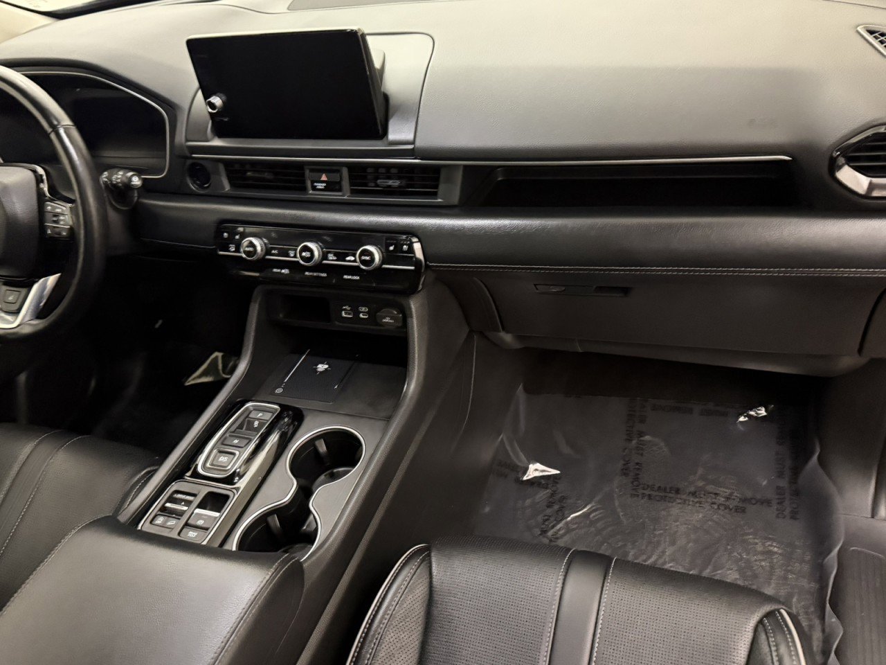 Used 2023 Honda Pilot Elite image 12