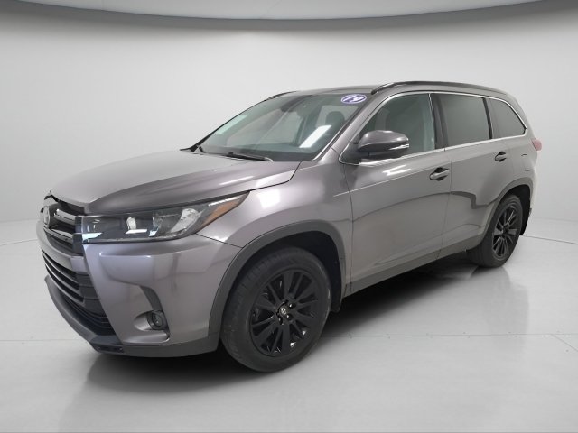 Used 2019 Toyota Highlander SE AWD/4WD image 3
