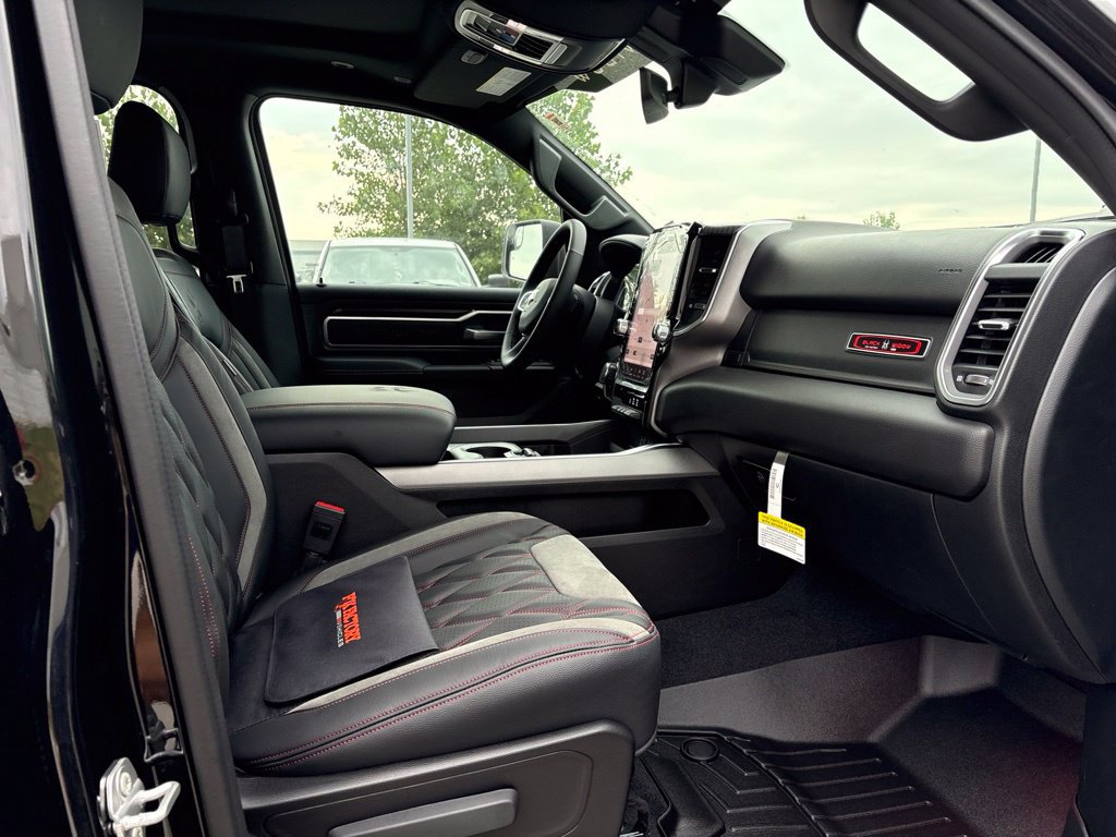 New 2026 RAM 1500 Big Horn AWD/4WD image 24