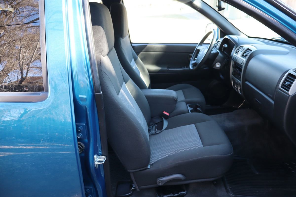 Used 2011 GMC Canyon SLE image 21