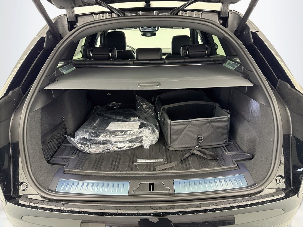 New 2026 Land Rover Range Rover Velar Belgravia AWD/4WD image 27