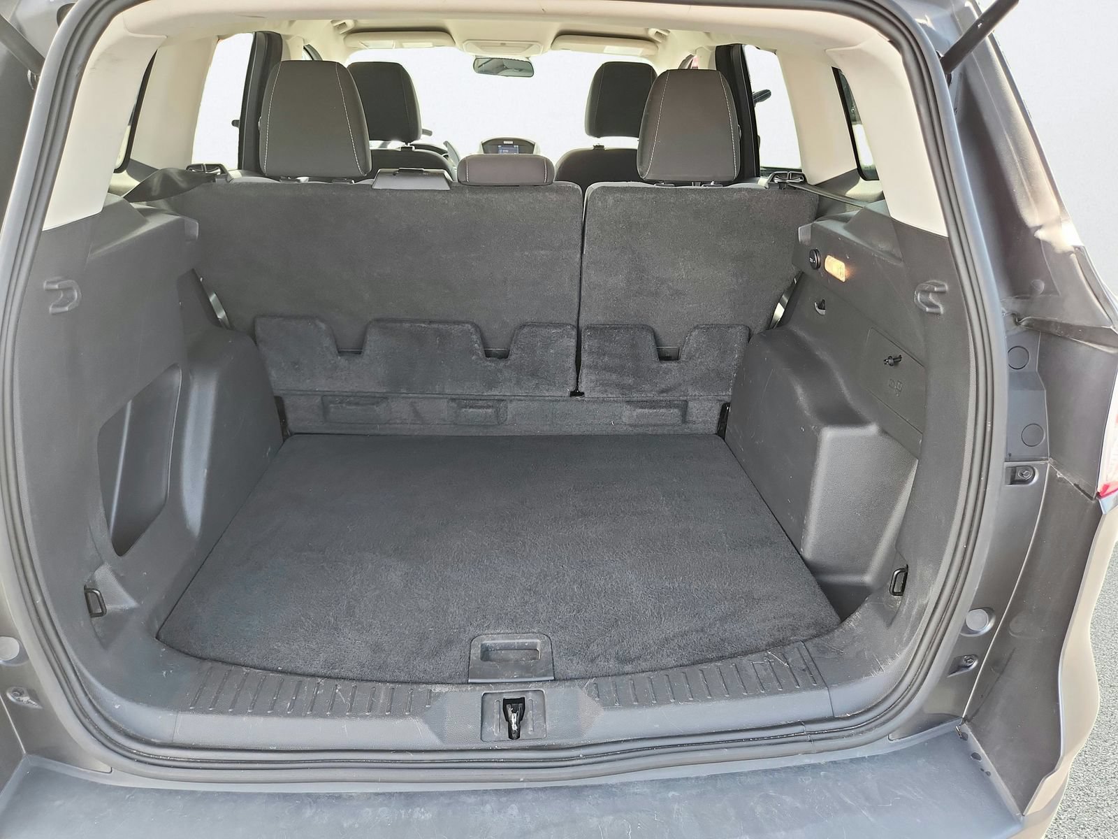 Used 2015 Ford Escape SE FWD image 28