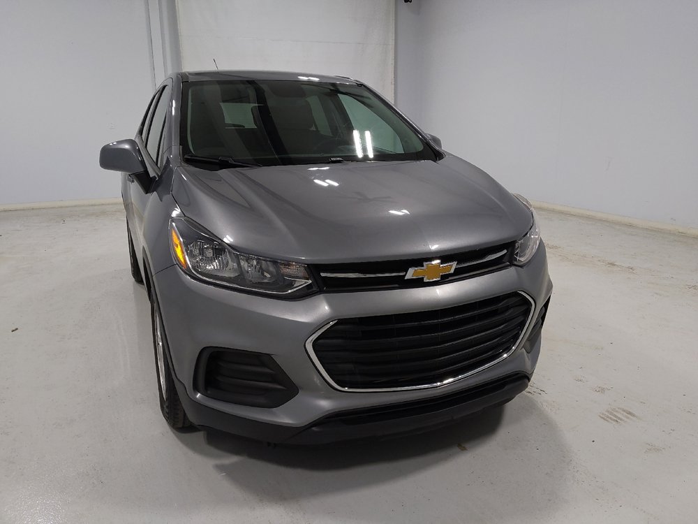 Used 2020 Chevrolet Trax LS w/ Tint and Cruise Package image 14