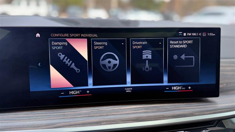 Used 2023 BMW X7 xDrive40i w/ Premium Package AWD/4WD image 69