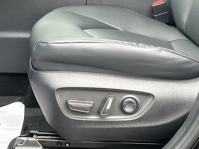 Used 2024 Toyota Grand Highlander AWD image 14