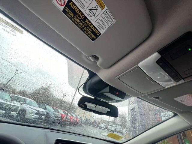 Used 2025 Nissan Rogue SL image 12