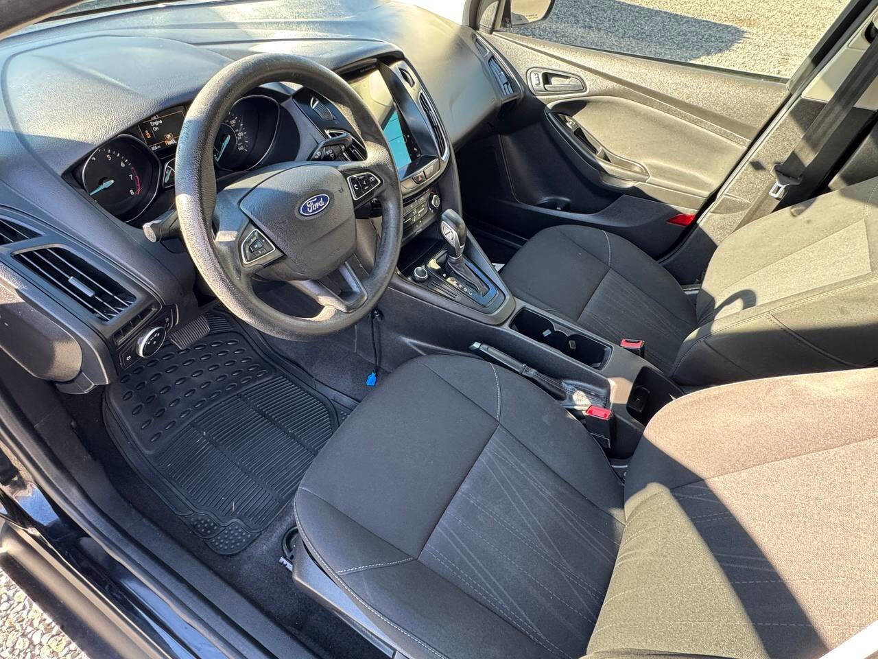 Used 2018 Ford Focus S image 9